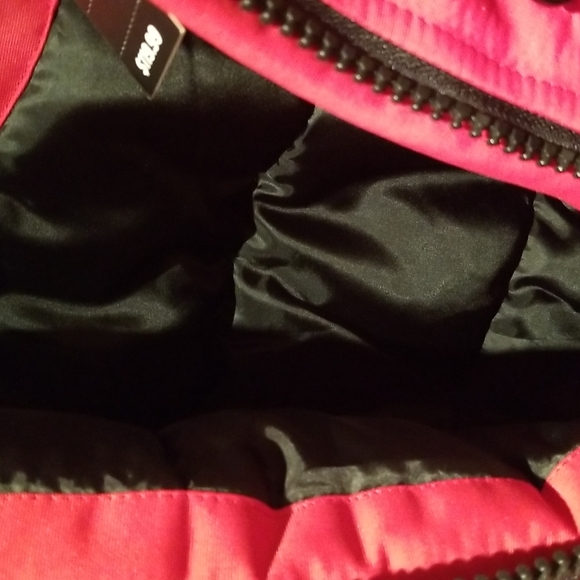 Women's NWT Red- Waterproof / ski / snow Jacket Small - Petit - Picture 9 of 11